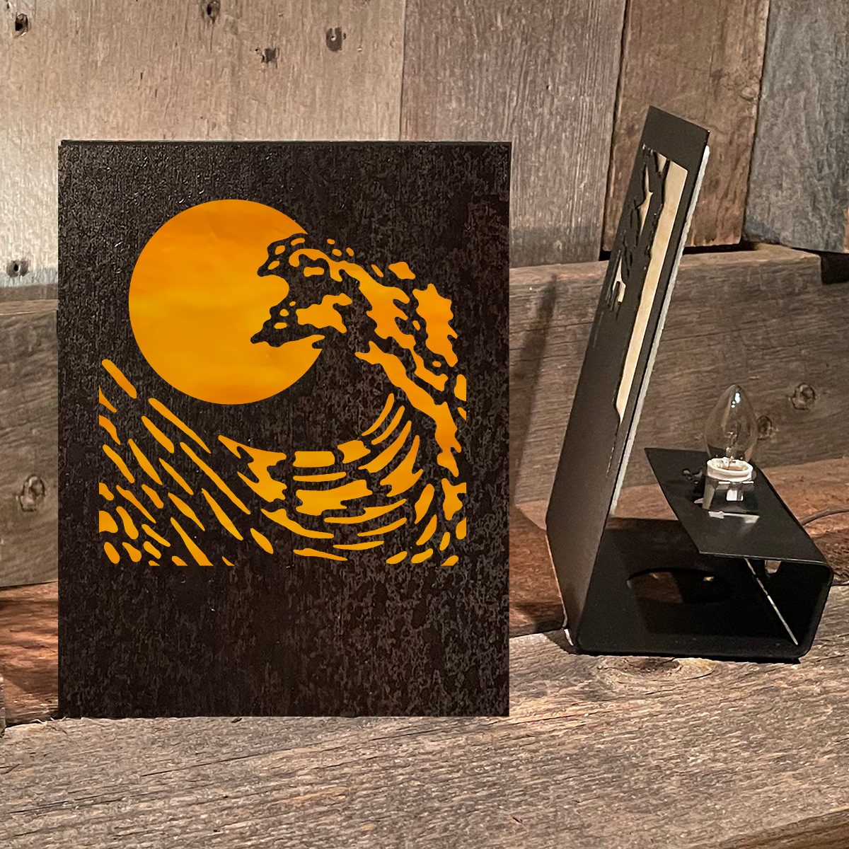 High Tide Easel Accent Lamp